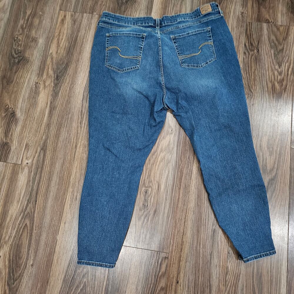 Signature by Levi Strauss & Co. Gold Label Women's Mid Rise Skinny Jeans 36X28 - Picture 4 of 8